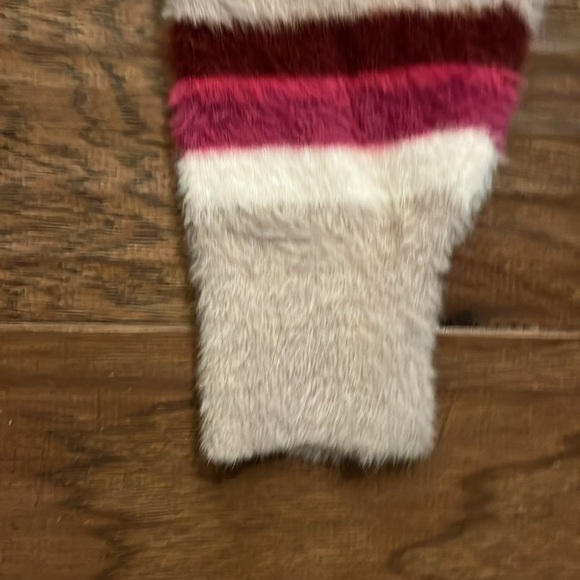 Splendid Woman’s Fuzzy Stripe Long Sleeve Cropped Sweater Size S - Picture 4 of 7